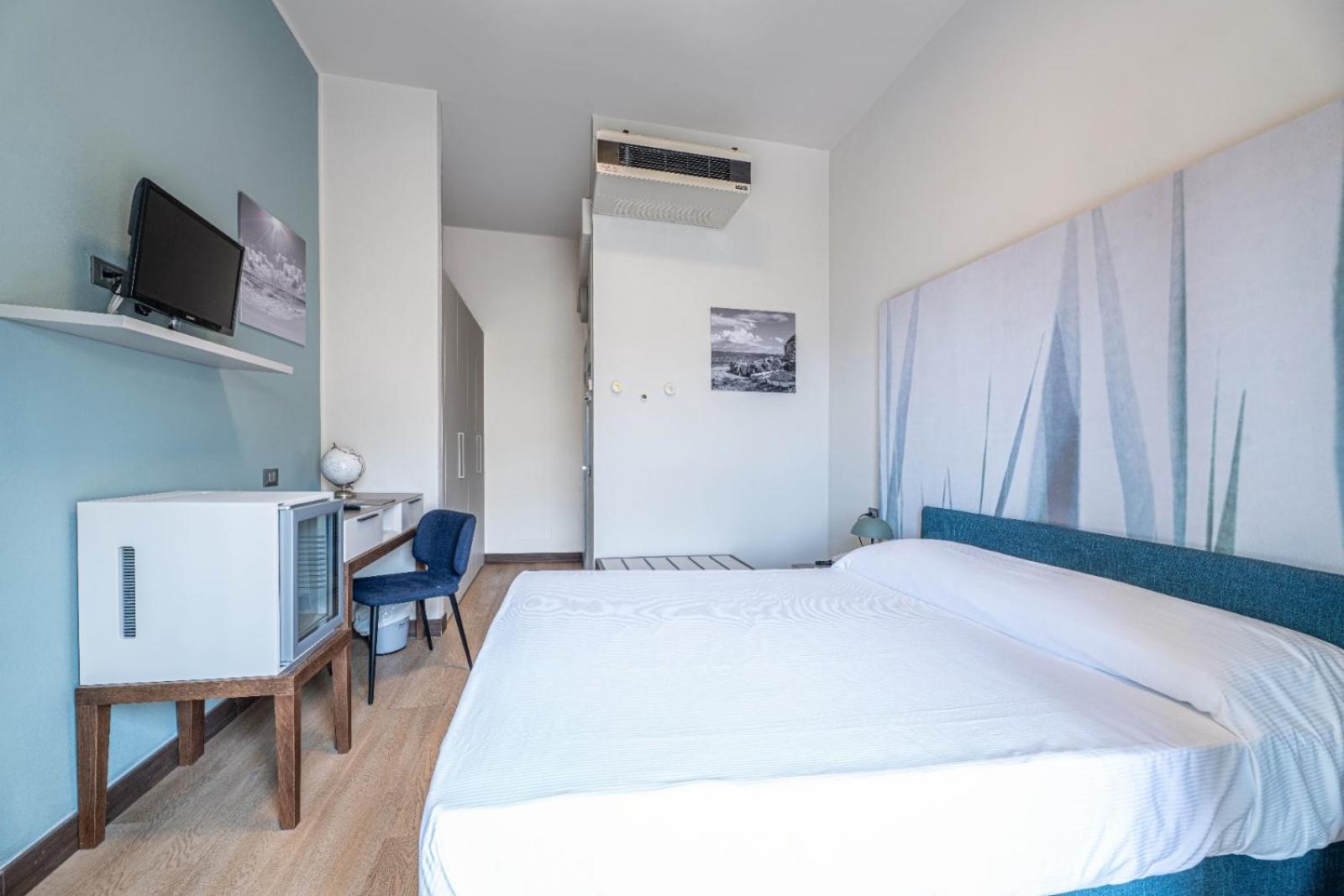 Hotel Baia Imperiale Spiaggia di Cavoli Luaran gambar